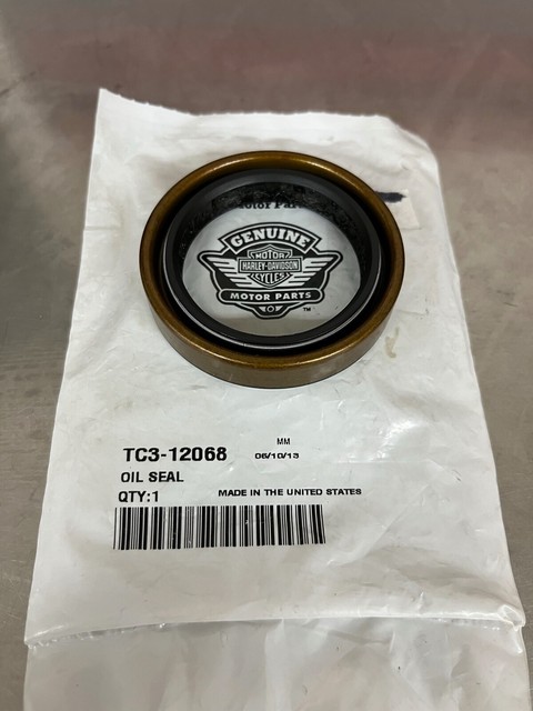 Сальник коленвала Harley-davidson TwinCam 12068