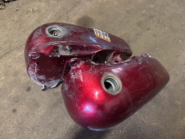 Бензобак Harley-davidson Softail evo